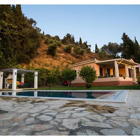 Villa Armonia A & B Kavvadades