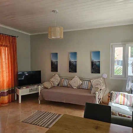 Villa Armonia A & B Kavvadades