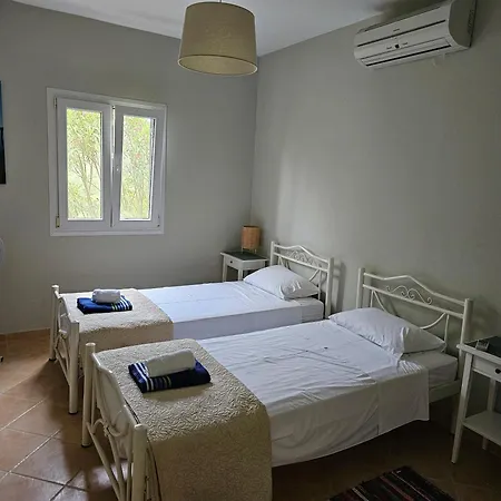Villa Armonia A & B Kavvadades