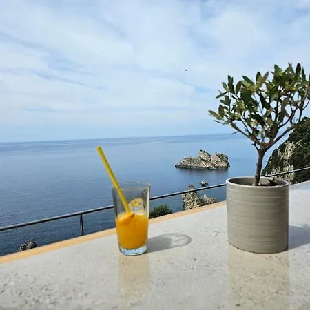 Villa Armonia A & B